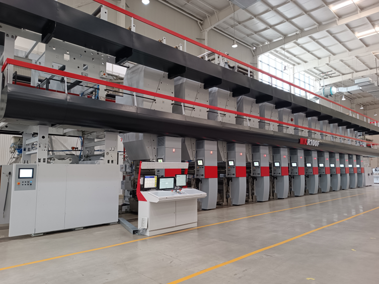 MK R100F  12ɫ�����ϰ�ӡ��
�������400m/min�������������PETĤ12��m